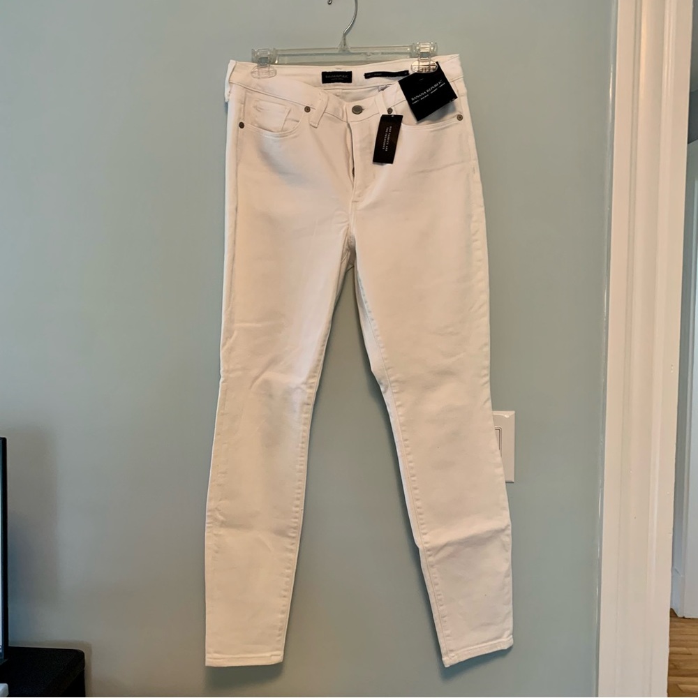 White curvy mid-rise skinny ankle jeans